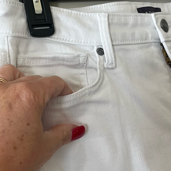 NYDJ Women's White Jeans “Ami Skinny” Lift Tuck Style size 6 - Picture 3 of 16